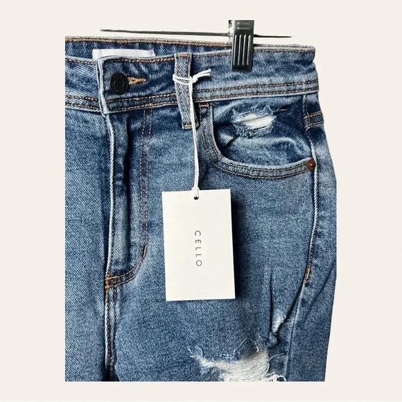 0540. Cello DENIM MOM JEANS FACTORY DISTRESSED SIZE 1 (JUNIORS) MEDIUM WASH - Picture 6 of 11